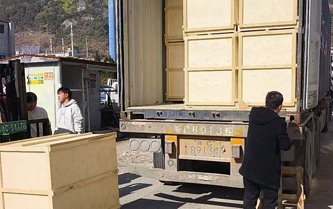 Customized Handcart-Type Vacuum Circuit Breaker shipping