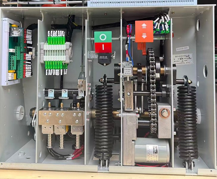 Works at Different Voltages, Stays Stable